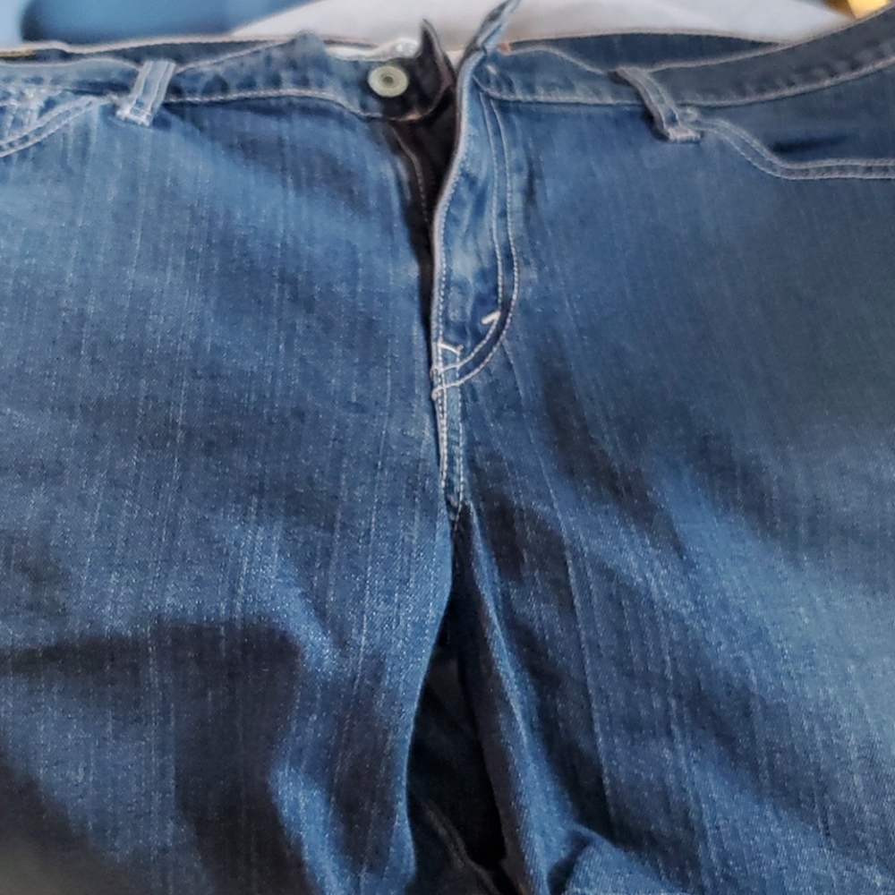 Levis shorts mid waist